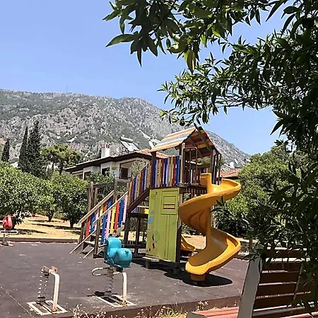 فندق Ala